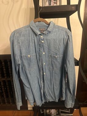 Point Zero Men's Light Blue Denim Button-Up Shirt